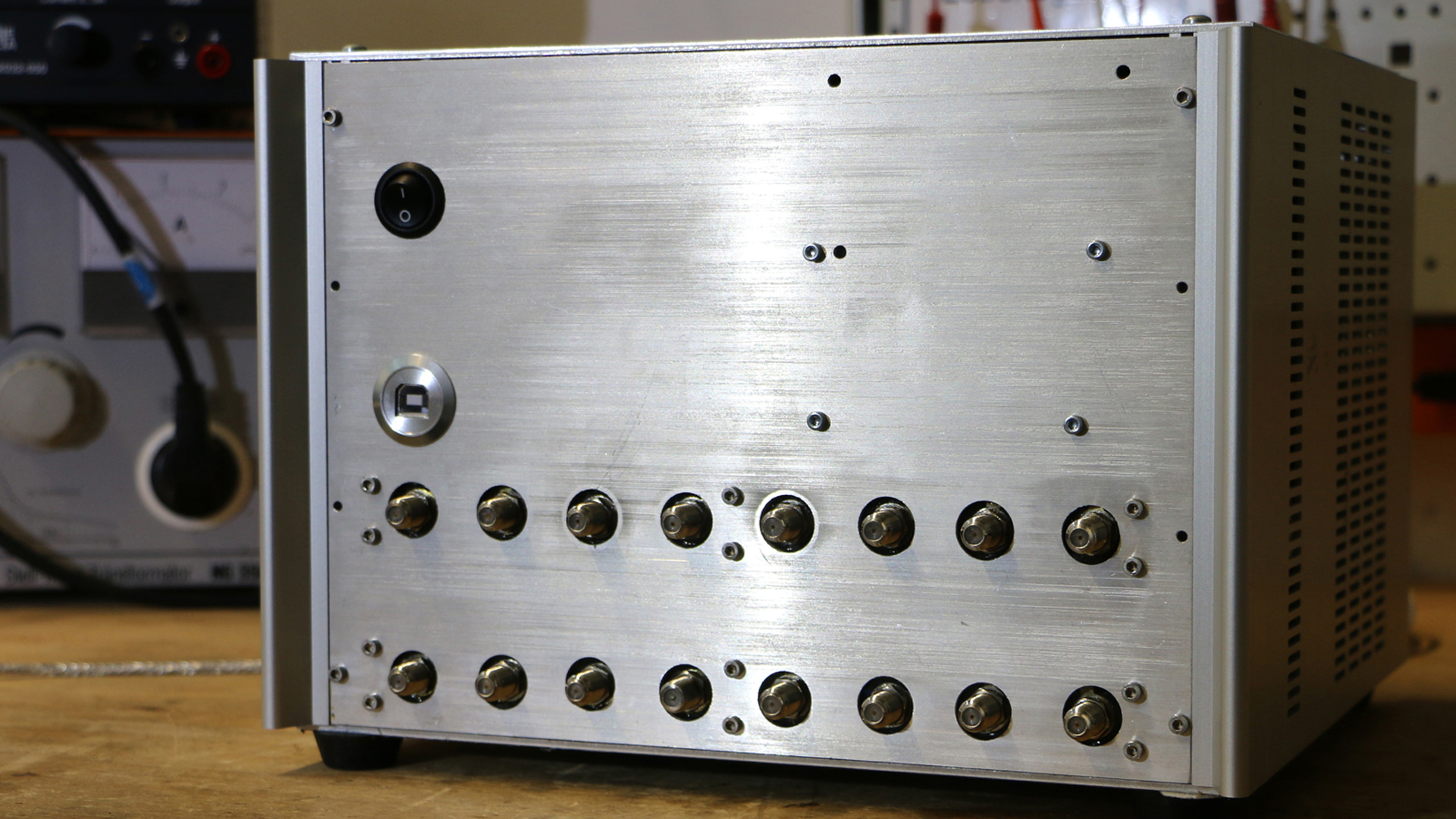 [ALT_TEXT_PLACEHOLDER]