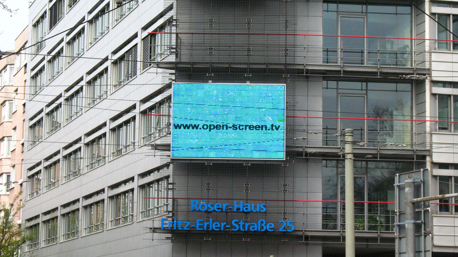 [ALT_TEXT_PLACEHOLDER]