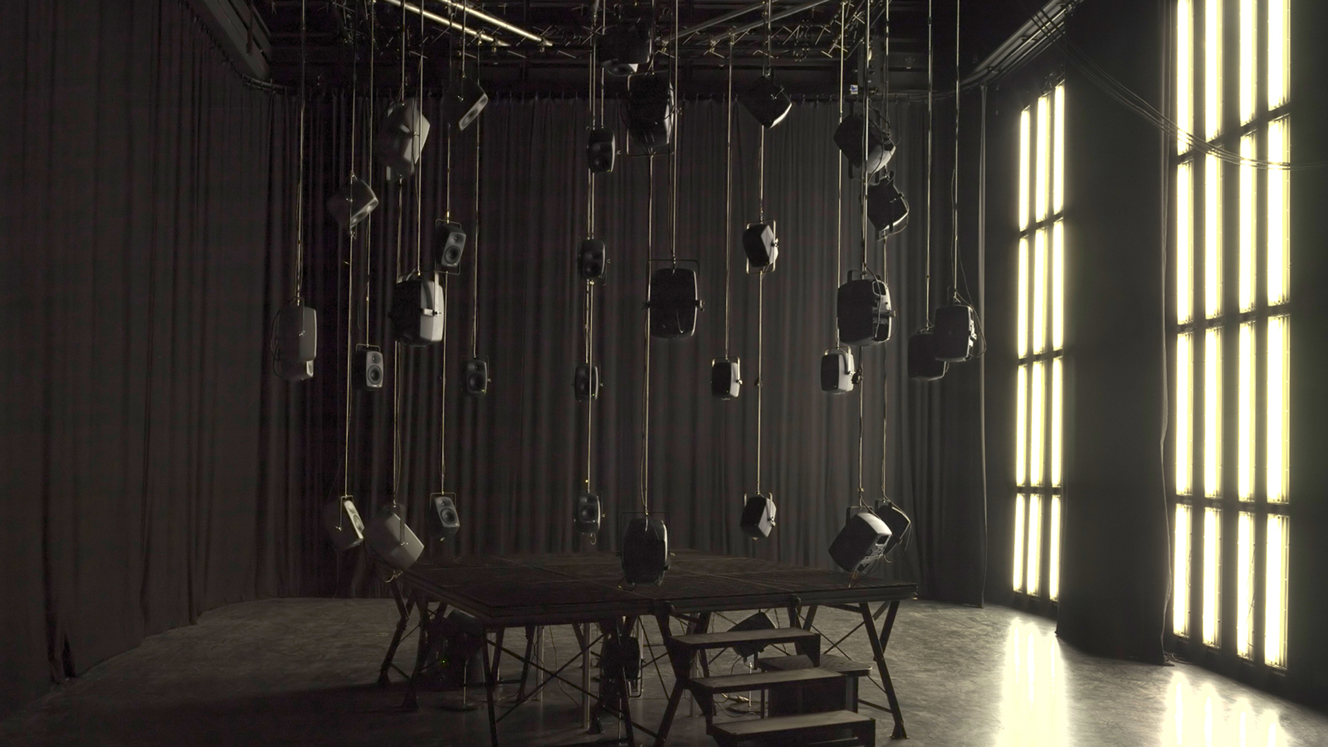 [ALT_TEXT_PLACEHOLDER]