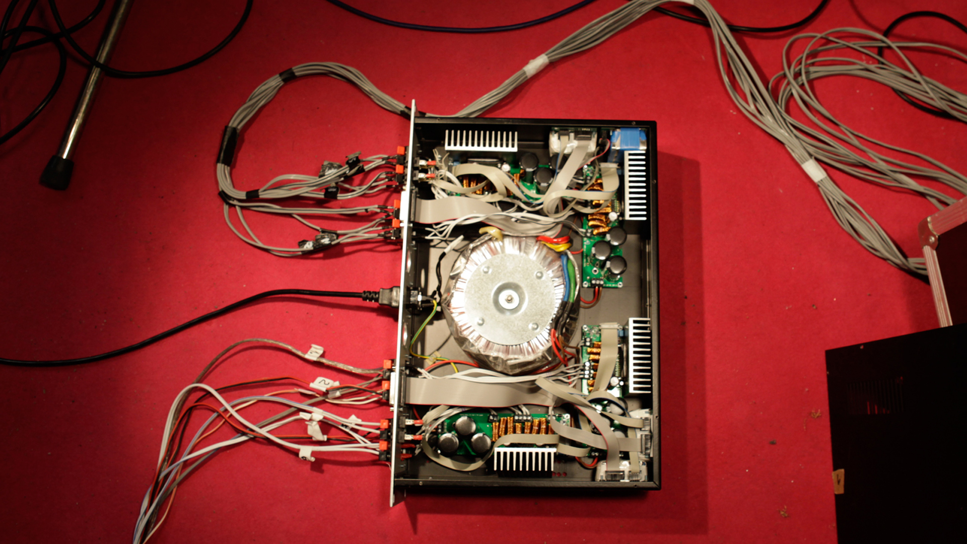 [ALT_TEXT_PLACEHOLDER]