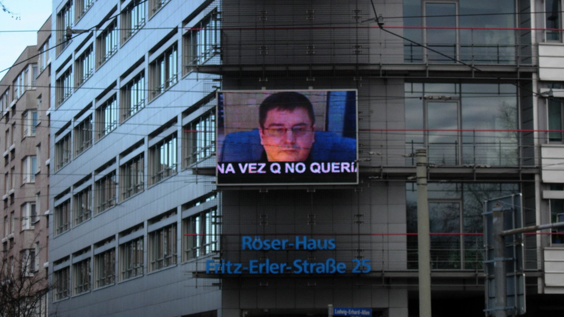 [ALT_TEXT_PLACEHOLDER]